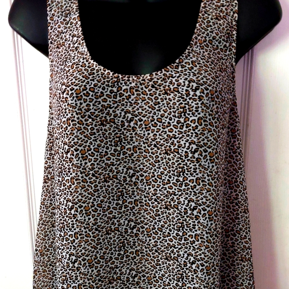 DANIEL RAINN LEOPARD PRINT TANK